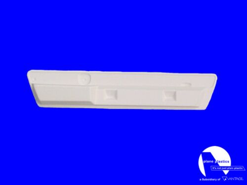 RH Escutcheon Armrest