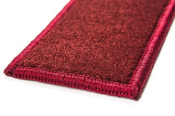 CARPET FLOOR MAT                 

GARNET GLAZE SOLID

PIPER PA28-140

1970 AND EARLIER (UP TO S/N 26956)