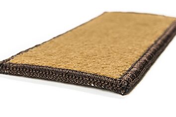 CARPET FLOOR MAT                 

SPICE BOX SOLID

PIPER PA28-140

1971 AND LATER (S/N 7125001 AND LATER)